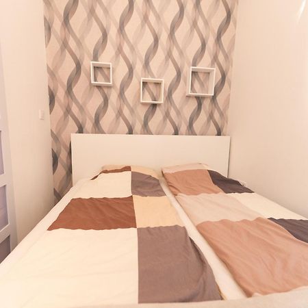 Danube Dwelling Rozsa 99 Apartment Budapest Luaran gambar